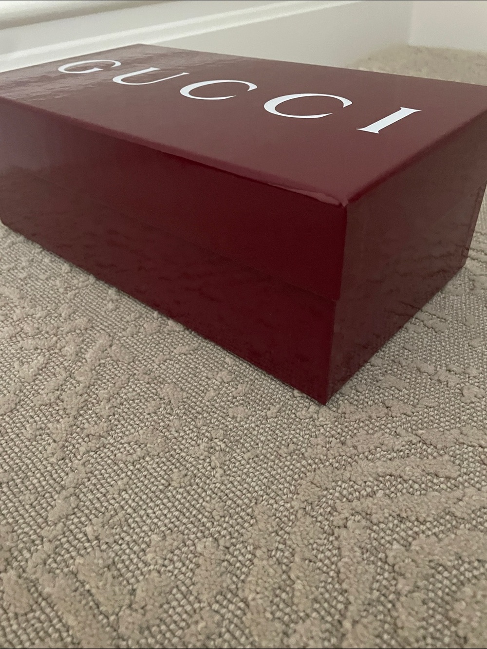 Gucci burgundy shoebox  12.5 x 6.5” x 4” - Picture 2 of 2
